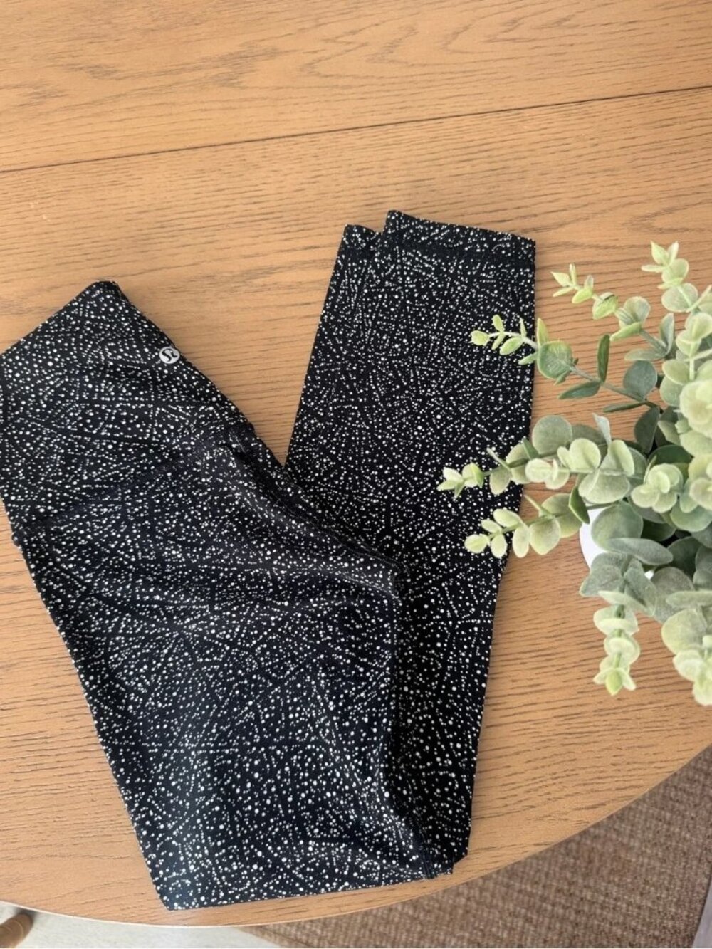 Lululemon Align Crop pants - Size 4
